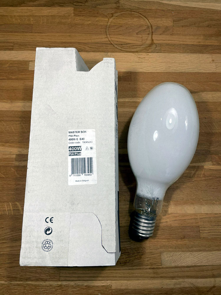 Výbojka Philips MASTER SON PIA PLUS 70W/220 I E27 teplá bílá 1900K | K&V ELEKTRO a.s Výbojka Philips MASTER SON PIA PLUS 70W/220 I E27 teplá bílá 1900K | K&V ELEKTRO a.s